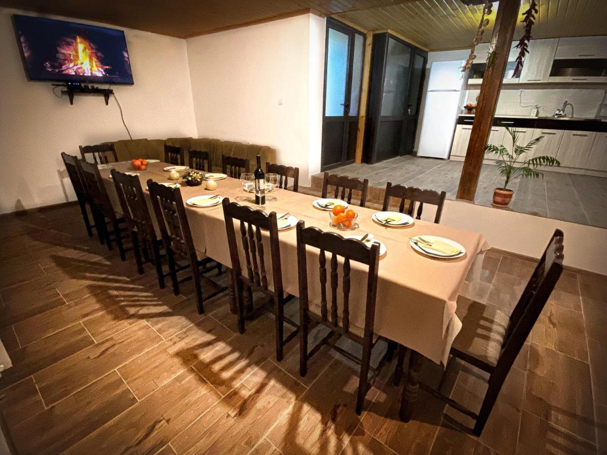 Старият Дюкянь Villa Elena Exteriör bild