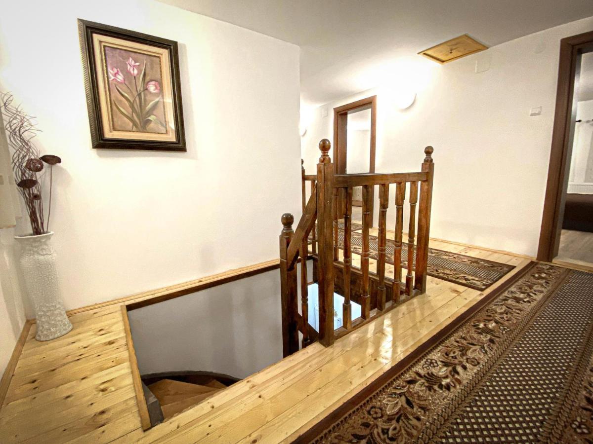 Старият Дюкянь Villa Elena Exteriör bild