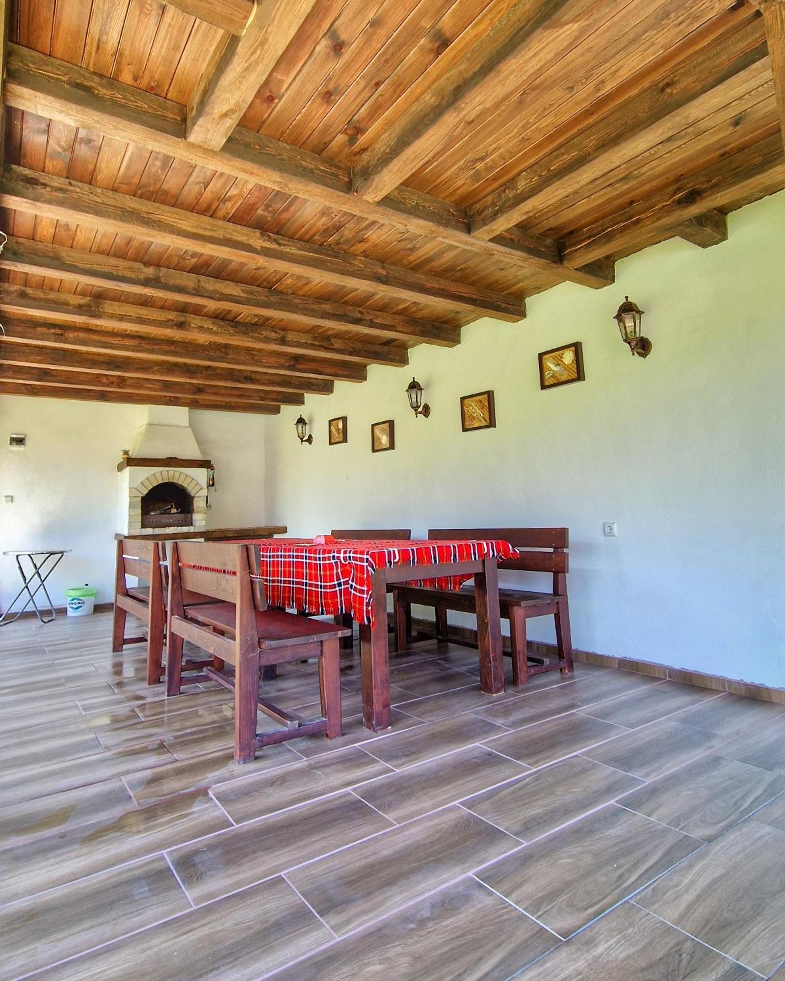 Старият Дюкянь Villa Elena Exteriör bild